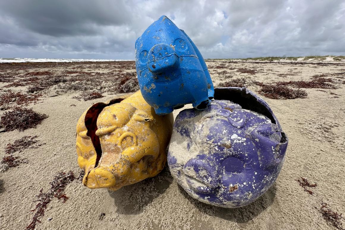 Plastic piggy banks